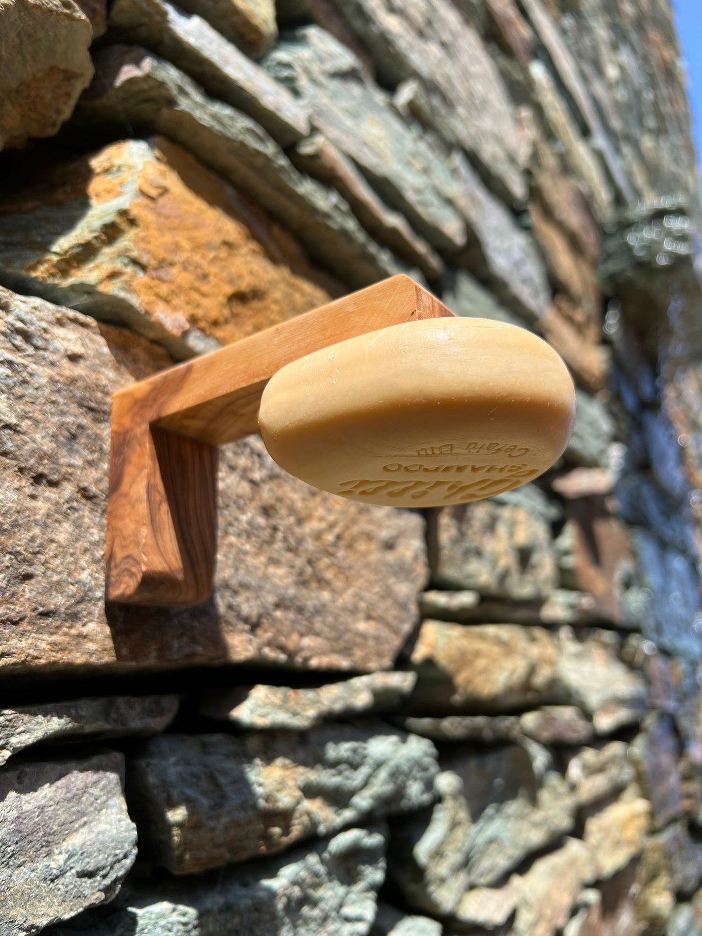 OLIVE WOOD CLIP